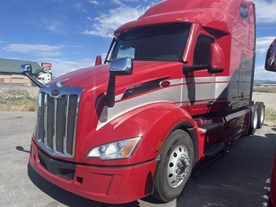 Peterbilt 579 Sleeper Semi Truck - 80" Raised Roof Sleeper, Cummins 500HP, Manual
