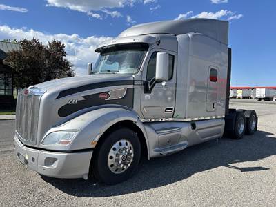 Peterbilt 579 Sleeper Semi Truck - Raised Roof Sleeper, Cummins 475HP, 13 Speed Manual