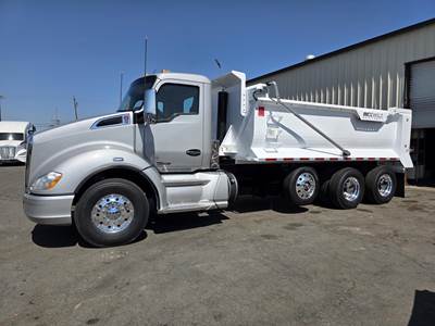 Kenworth T680 Day Cab Truck - Paccar 455HP, 12 Speed Amt