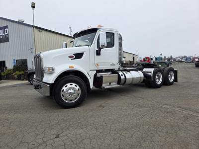 Peterbilt 567 Day Cab Truck - Cummins 450HP, 18 Speed Manual