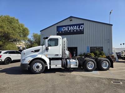 Peterbilt 579 Day Cab Truck - Paccar 455HP, 12 Speed Endurant Amt