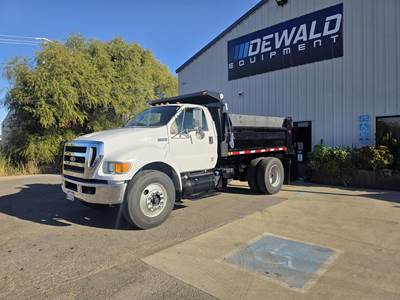 Ford F-750 XL Single Axle Dump Truck - Cummins 250HP, 6 Speed Automatic, 10' Dump