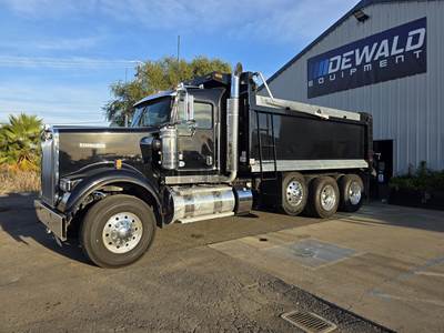 Kenworth W900 Tri Axle Dump Truck - Cummins 525HP, 6 Speed Allison Rds Automatic, 17' Dump