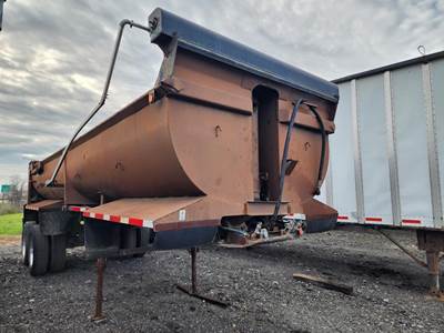 Reliance 26 ft End Dump Trailer - Tandem Axle, Steel, Single Point