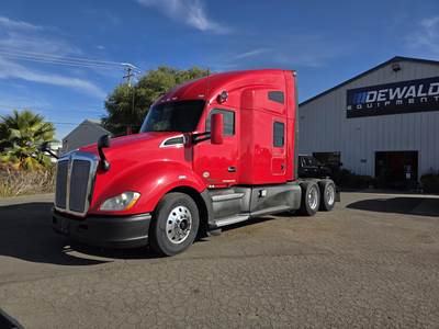 Kenworth T680 Sleeper Semi Truck - 76" Raised Roof Sleeper, Cummins 450HP, 10 Speed Smart Advantage Amt
