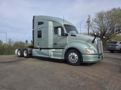 Kenworth T680 Sleeper Semi Truck - 76" Raised Roof Sleeper, Paccar 455HP, 12 Speed Endurant Amt