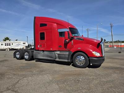 Kenworth T680 Sleeper Semi Truck - 76" Raised Roof Sleeper, Cummins 450HP, 12 Speed Endurant Amt
