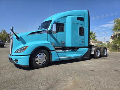 Kenworth T680 Sleeper Semi Truck - 76" Raised Roof Sleeper, Cummins 500HP, 12 Speed Endurant Amt