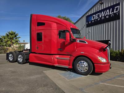 Kenworth T680 Sleeper Semi Truck - 76" Raised Roof Sleeper, Cummins 400HP, 12 Speed Endurant Amt