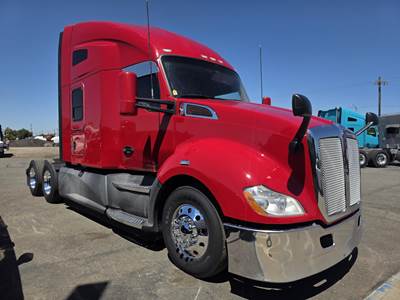 Kenworth T680 Sleeper Semi Truck - 76" Raised Roof Sleeper, Cummins 450HP, 12 Speed Endurant Amt