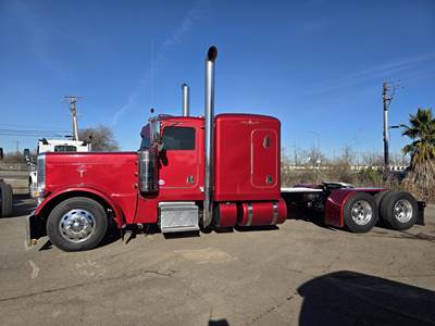 Peterbilt 389 Sleeper Semi Truck - 63" Flat Top Sleeper, Cummins 565HP, 18 Speed Manual
