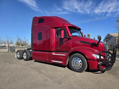 Peterbilt 579 Sleeper Semi Truck - 80" Raised Roof Sleeper, Cummins 500HP, 12 Speed Endurant Amt
