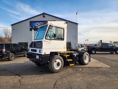 Capacity SABRE5 Yard Spotter Truck - Cummins, 200HP, 6 Speed Allison Rds Automatic
