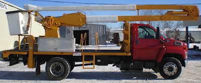 2005 Chevrolet C7500 Aerial Bucket Truck - Reach All OC52 Aerial Lift 57 Ft Working Height
