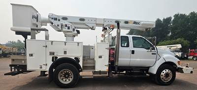 2009 Ford F-750 Extended Cab Bucket Truck - Altec L45M Aerial Lift 45 Ft Working Height - Material Handling Jib