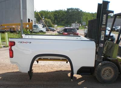 2020 Chevrolet 2500HD 4X4 Pickup Truck Short Box 6 Ft 9 In (White) Take-Off Bed Package with Lights, Tailgate, Rear Bumper, Hitch & Gas Filler