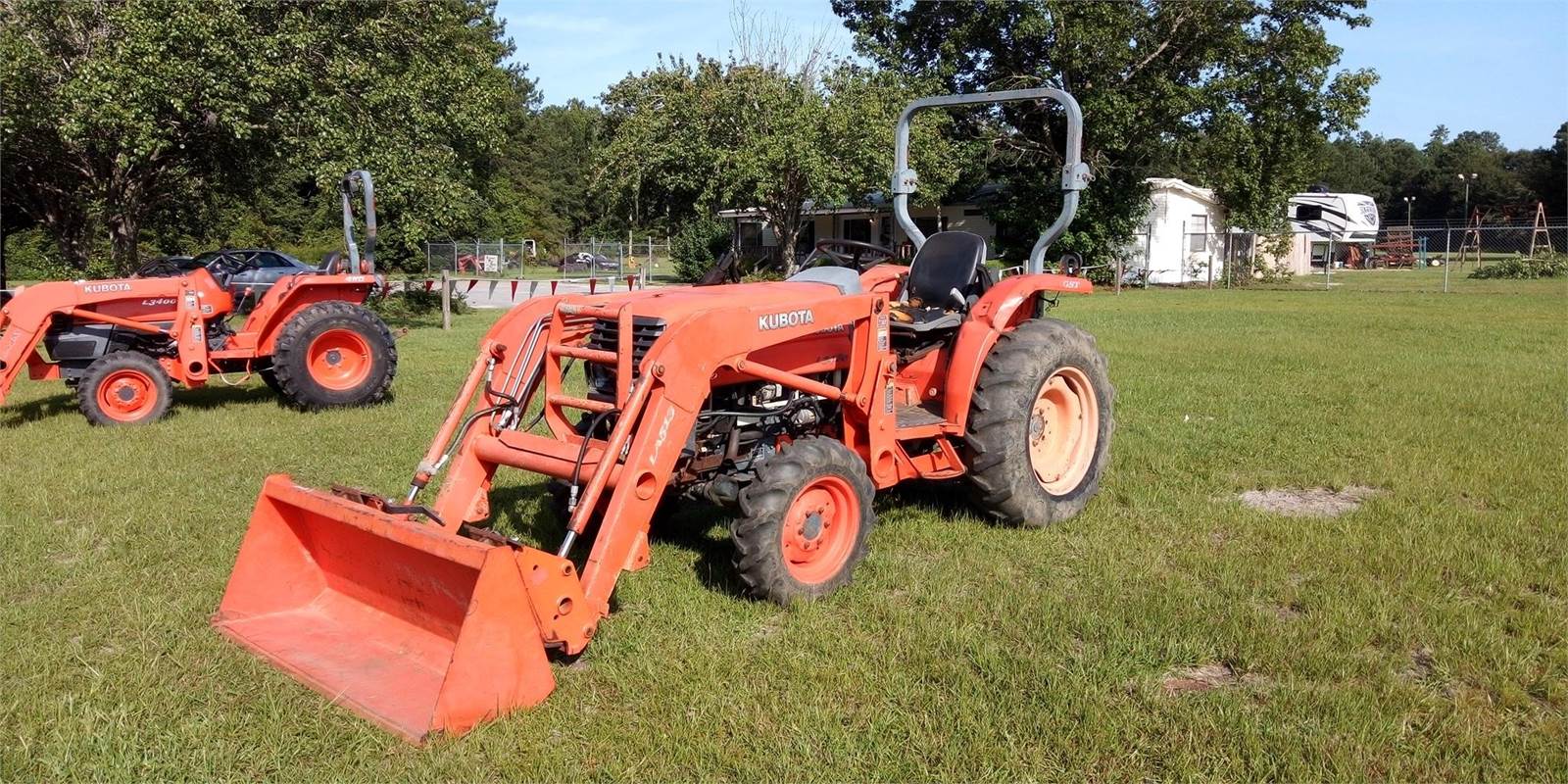 2005 Kubota L3430 Tractor FOR FARM CONSTRUCTION HEAVY EQUIPMENT