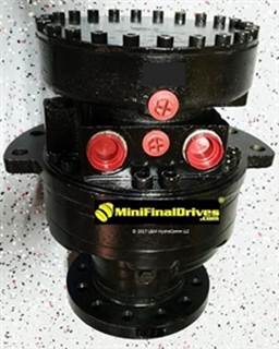 Bobcat T190 T550 T590 4-Port XL Final Drive Motor with Travel Motor
