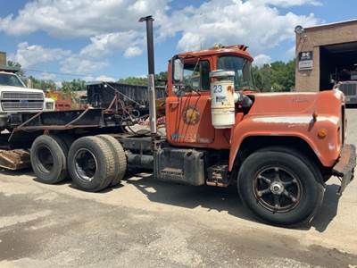 Mack R685ST Cab & Chassis Truck - 675, 3HP, 5 Speed Automatic