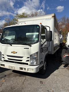 Chevrolet W4500 Box Truck