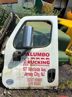 Freightliner Cascadia Left Door