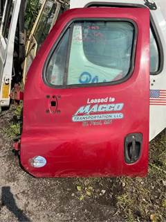 Freightliner Cascadia Left Door