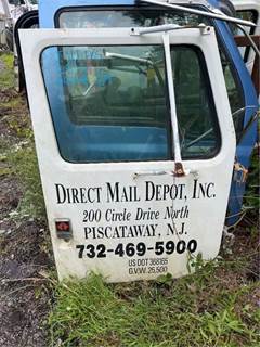 International 2524; 2554; 2574 Right Door