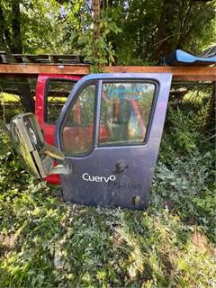 Kenworth T700 Left Door