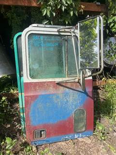 Mack CH612 Right Door