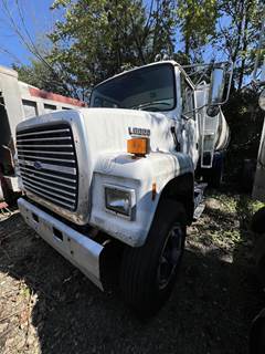 Ford LN8000 Fuel & Lube Truck - Cummins, 210HP, Automatic