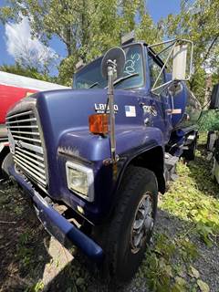 Ford LN8000 Gasoline / Fuel Truck - 250HP, Automatic