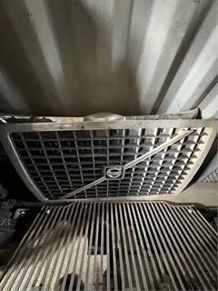 Volvo VHD Grille