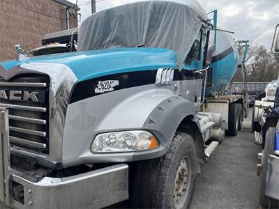 Mack Granite GU813 Mixer / Ready Mix / Concrete Truck
