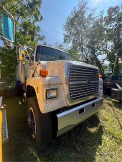 1997 Ford LN9000 Fuel & Lube Truck