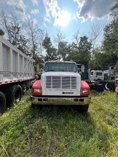 1998 International 4900 Fuel & Lube Truck