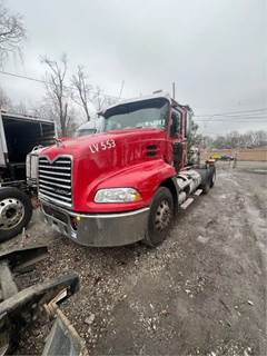 Mack CXU613T Salvage Truck