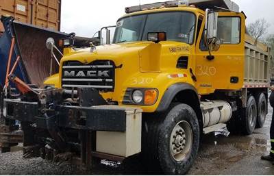 2005 Mack Granite CV713 Dump Truck