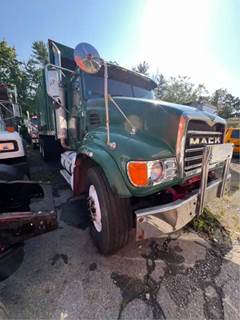 2004 Mack Granite CV713 Garbage Truck