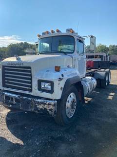 1995 Mack RD600 Salvage Truck