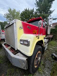 1989 Mack Superliner RW713 Roll Off Truck