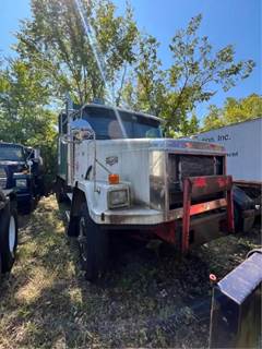 2001 Volvo ACL AUTOCAR Garbage Truck