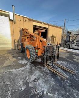 Lull 844 TT-34 Highlander Telehandler