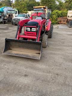 Mahindra 1533 SHUTTLE Tractor
