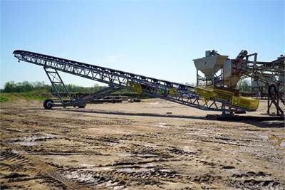 Earthworm Conveyors 30x100 Conveyor