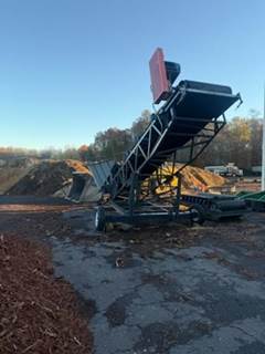 Earthworm Conveyors 48 X 30 Conveyor