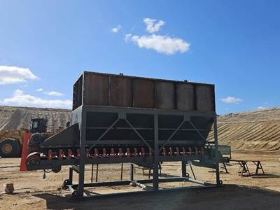 Earthworm Conveyors 8x16 Conveyor