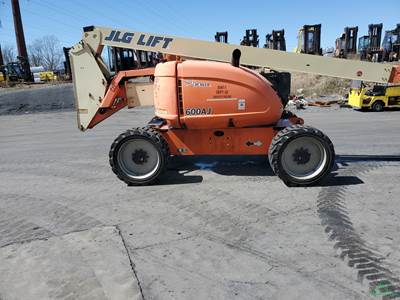 2015 JLG 600AJ Articulating Boom Lift
