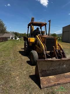 1985 John Deere 410B Backhoe