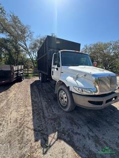 2008 International MaxxForce Chipper Truck