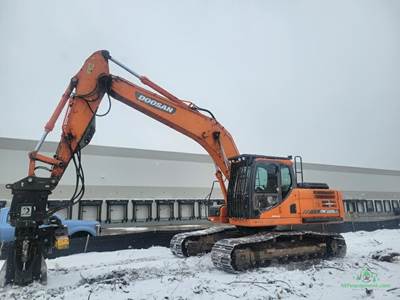 2016 Doosan 225 Excavator - Rotobec Grapple